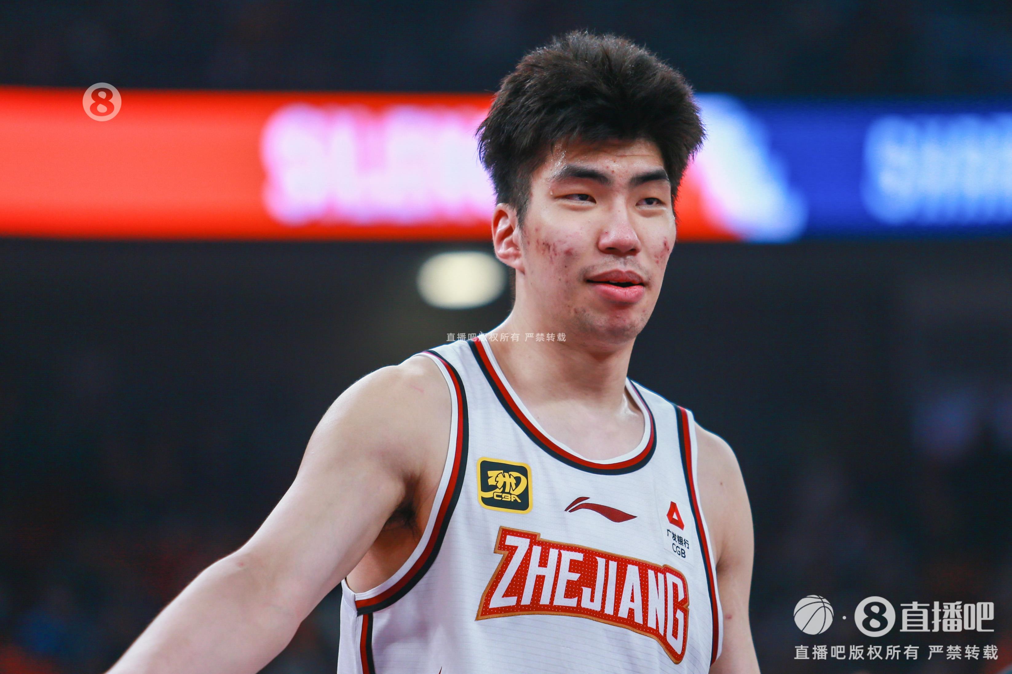 效率極高！余嘉豪8中8貢獻(xiàn)20分7板 罰球5中4